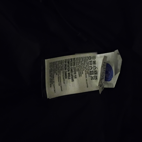 Canada Goose Women's Burgundy Jacket - Picture 9 of 12